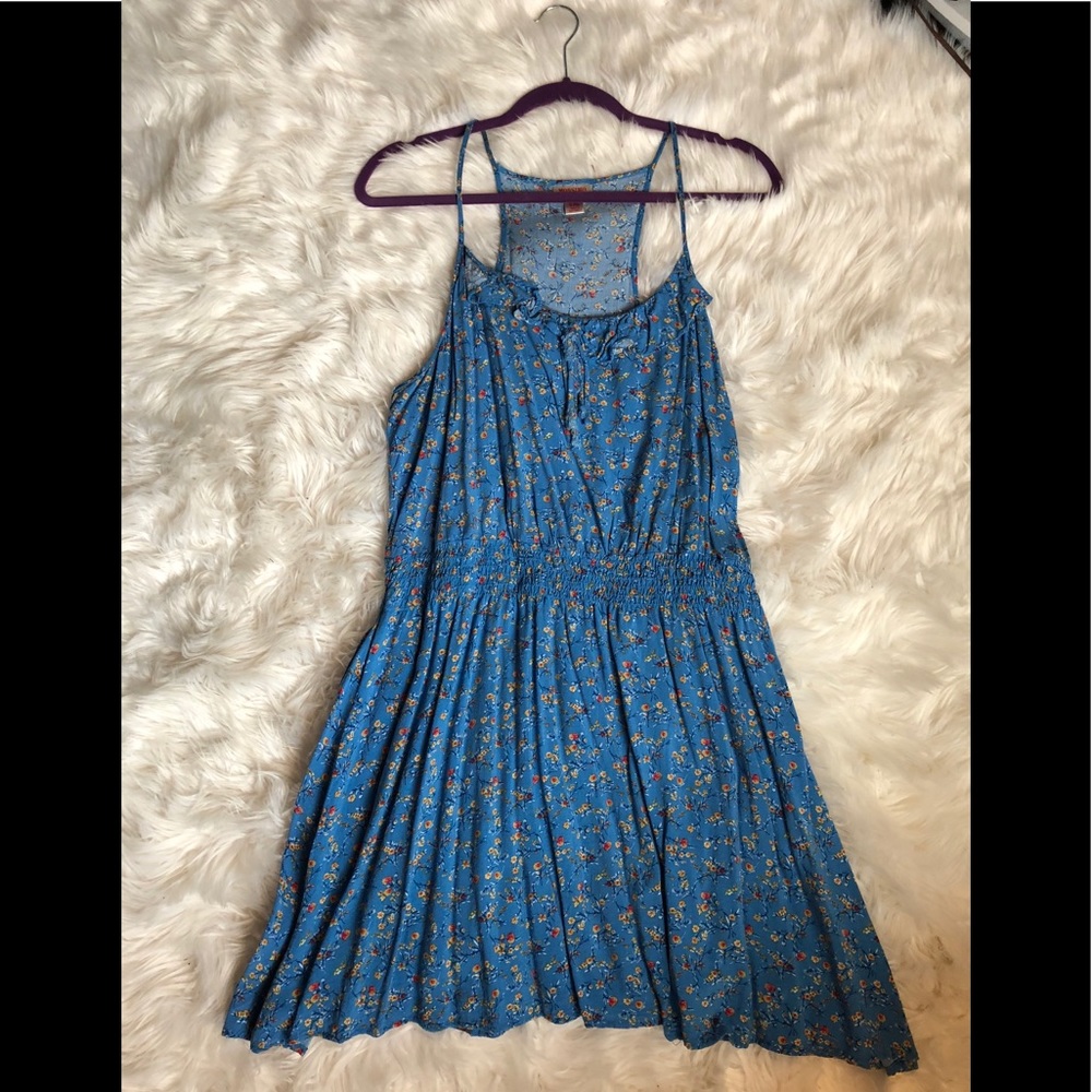 Blue flowery sun dress 👗